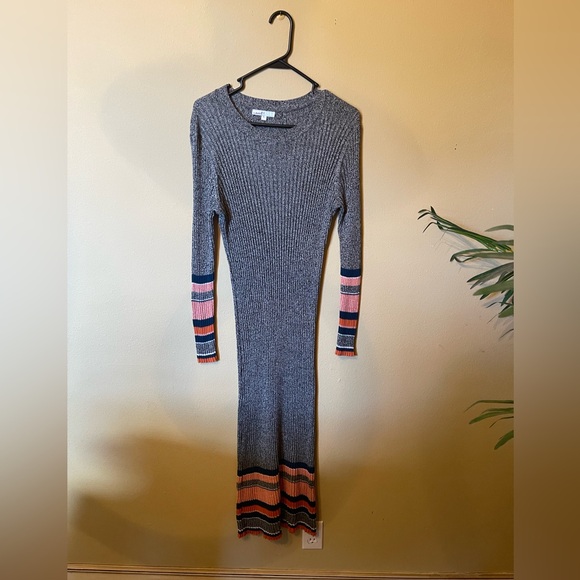 Ribbed long sleeve sweater dress | gray and orange - Picture 2 of 6